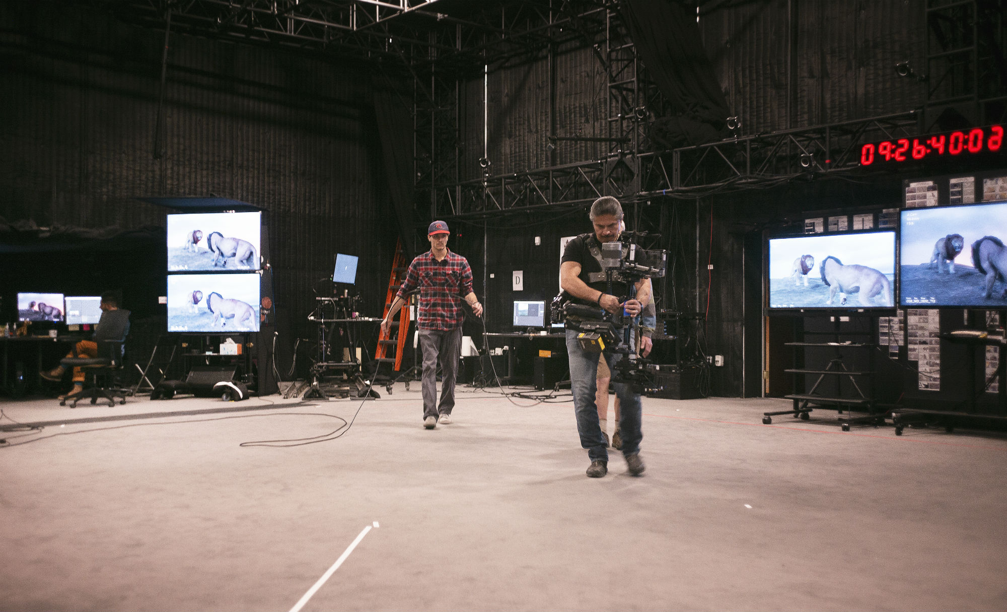 This is the room where Jon Favreau and his team filmed The Lion King. Here, a Steadicam operator is moving through the real world with results in virtual reality.